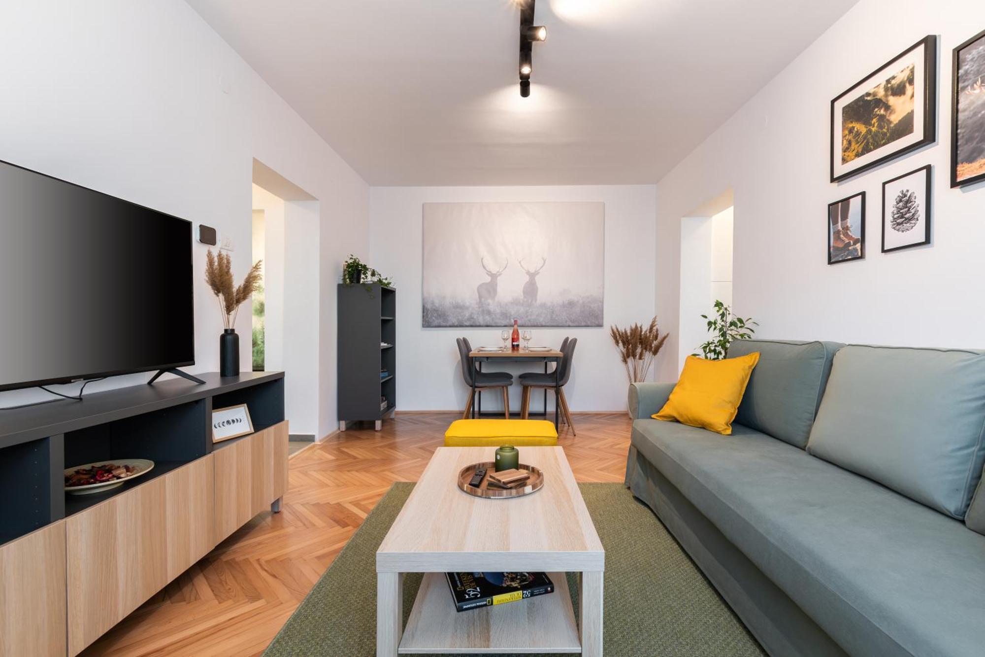 סינאיה The Cozy Deer Apartment מראה חיצוני תמונה